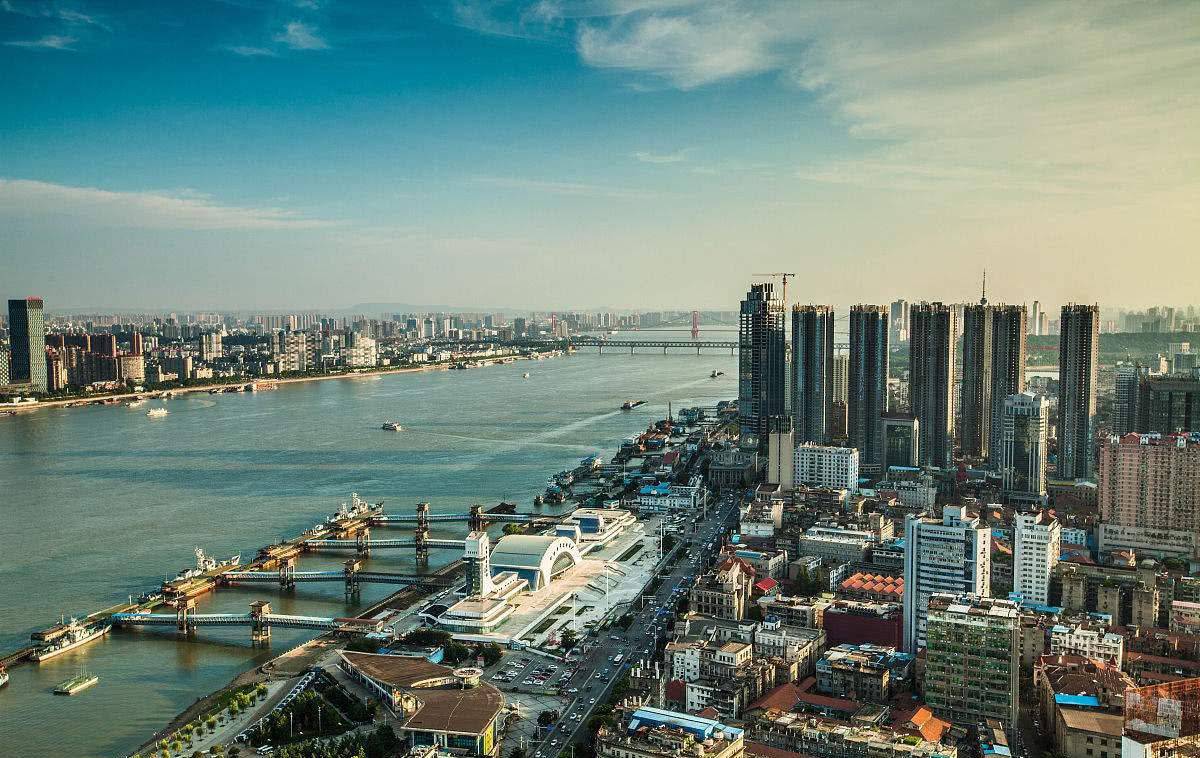 智领未来，湖北智造，科技新篇