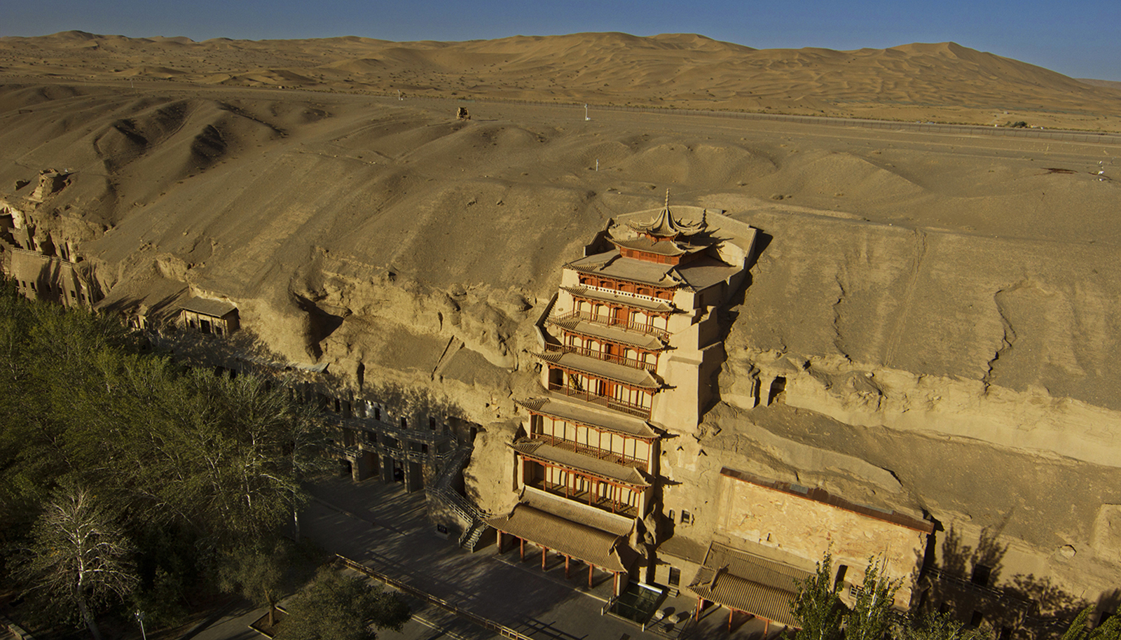 甘肃，神秘美丽的土地